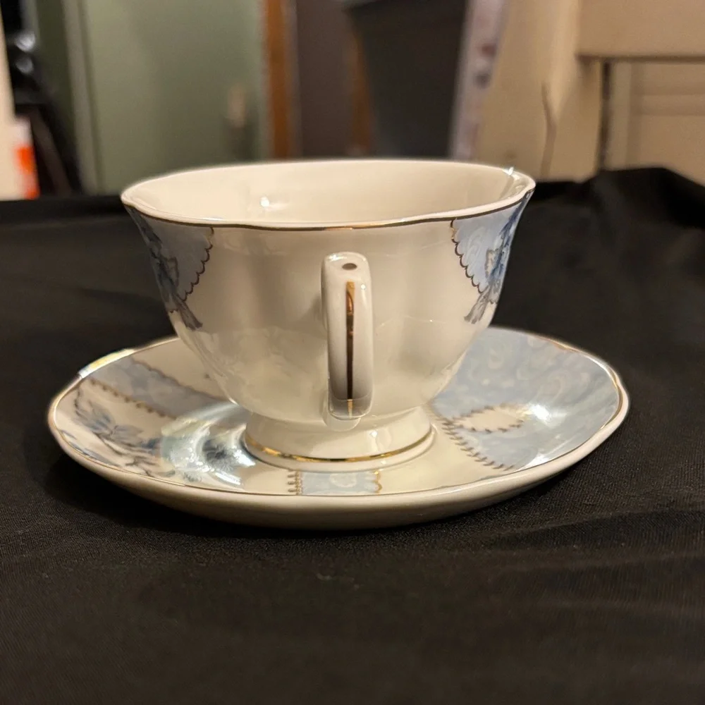Fanquare Blue Floral Teacup and Saucer Set